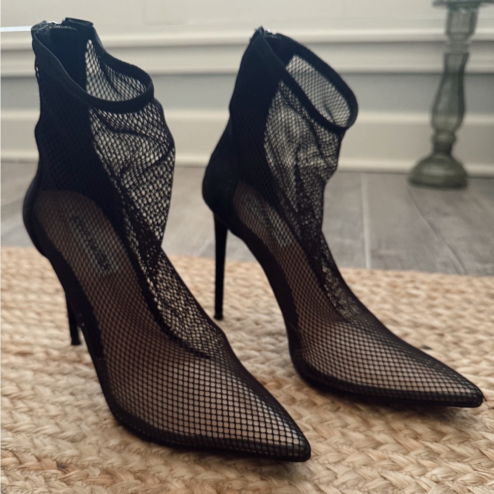 steve madden black mesh heel